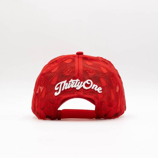31 hats x Back pack Mochila